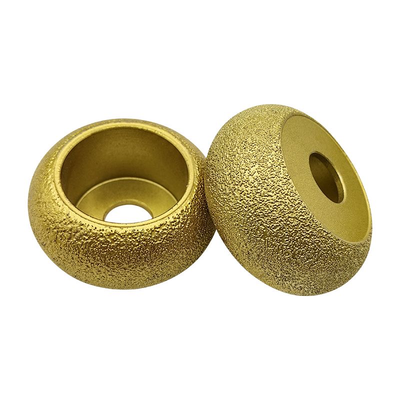 Faigh an obair críochnaithe le Ciorcail Chupán Diamand Uascháir