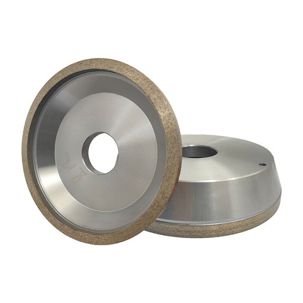 Spar tid og anstrengelse med en 125mm-sandingsskive til hurtig materialefjerning.