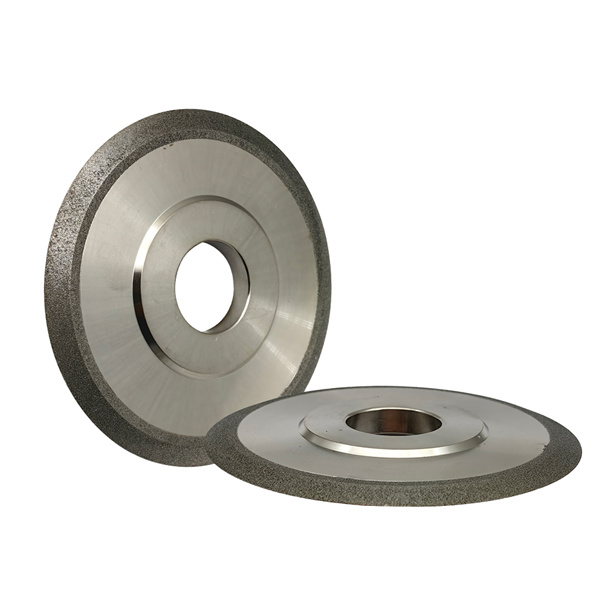 Opnå et glat og nøjagtigt slutresultat med en høj kvalitet 125mm-sandingsskive.