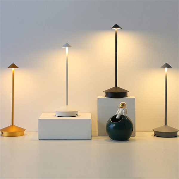 Vylepšite si priestor na jedlaniu s znovunabíjanou lampou, ktorú môžete presunúť kamkoľvek