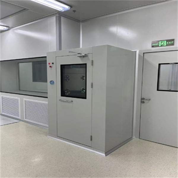 Processo di installazione rapido ed efficiente per le nostre camere bianche modulari