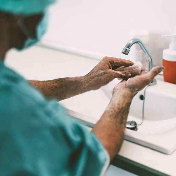 Conçues pour un nettoyage précis et l'élimination des taches