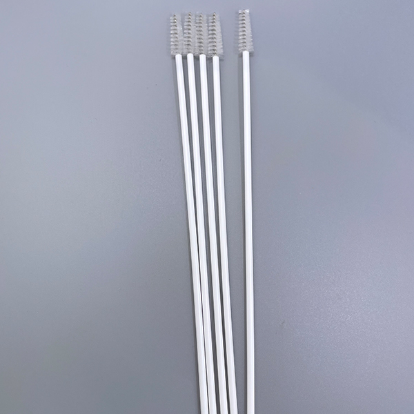 Přejte si sbohem uzlovatým vlásům a ahoj lesklým loknám s DNA štěty na vlasy