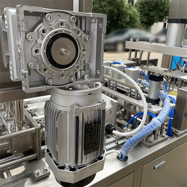 Advantages of Bubble Tea Cup Sealing Machinesu00a0