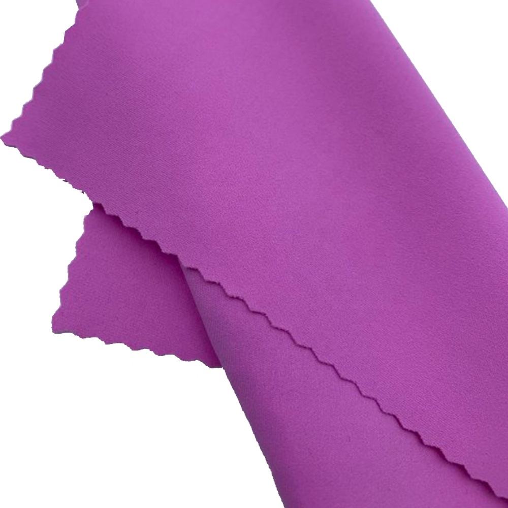 Améliorez votre garde-robe avec des vêtements en tissu Oxford