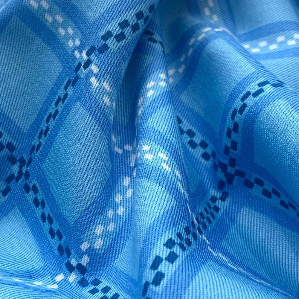 Materiale ignifugo per uso commerciale: tessuto robusto e a prova di fuoco