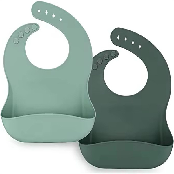 Ustrzegaj odzież swojego małego przed brudem podczas posiłku