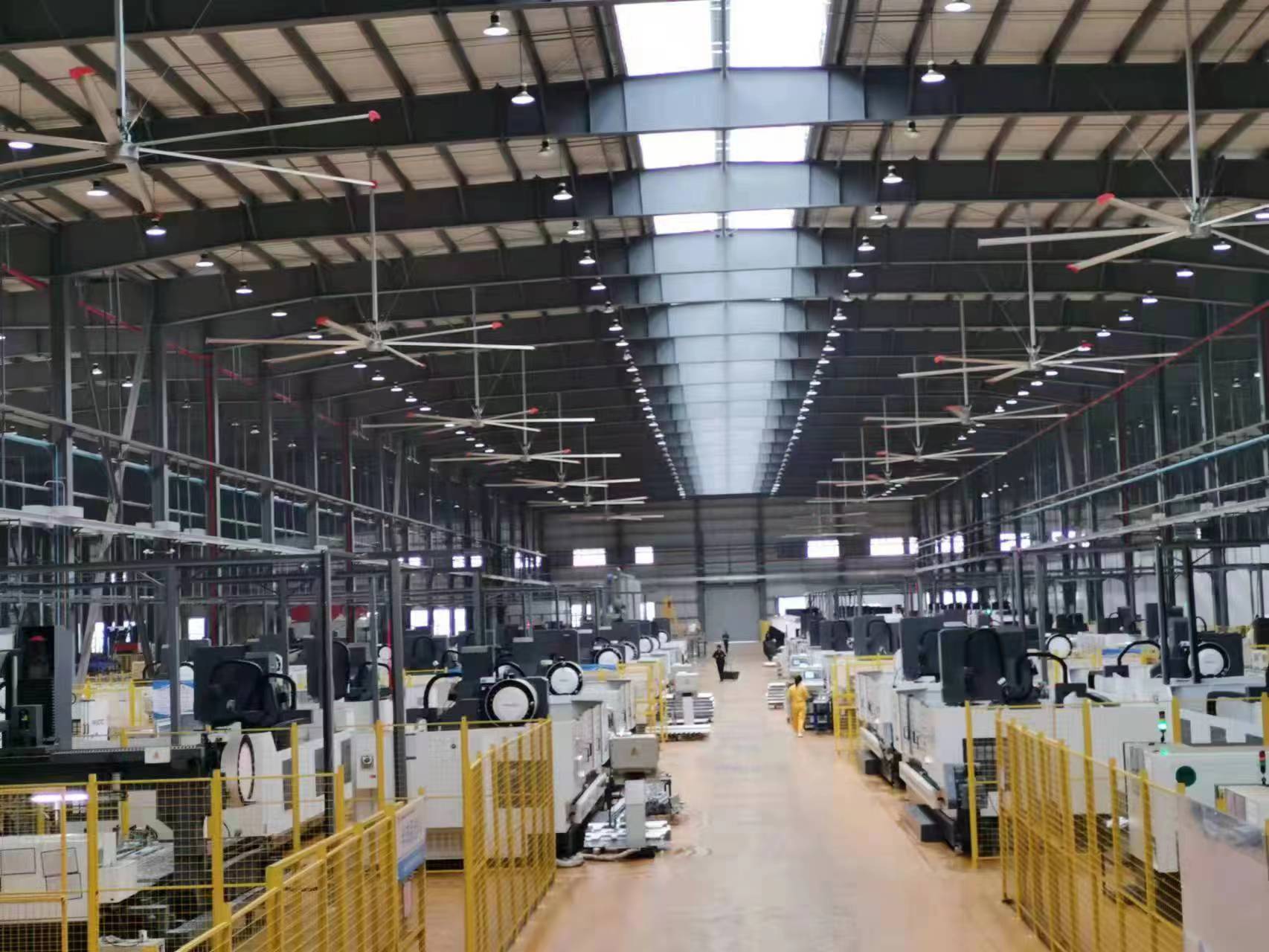 IE5 PMSM Motor 24ft HVLS AC Power 7.3m Electric Fans Large Industrial Ceiling Fans for Dairy Factory 380V Voltage for Warehouses manufacture