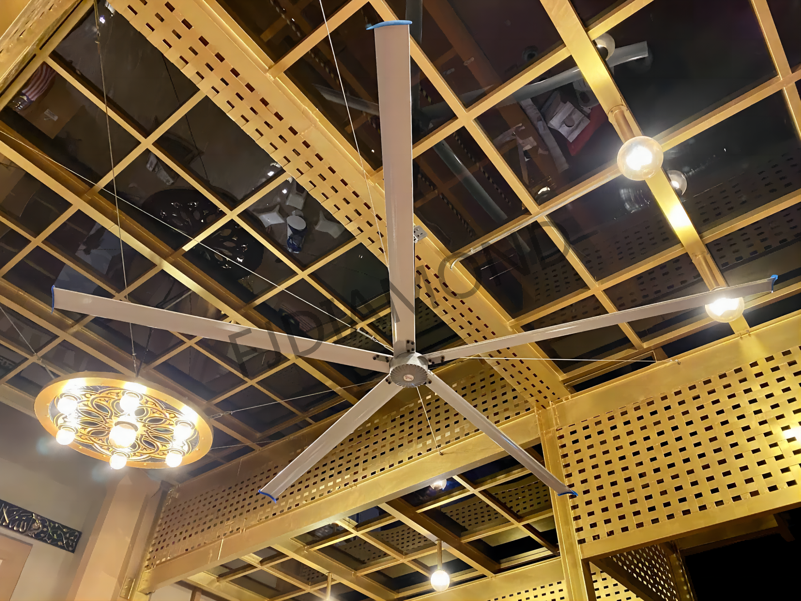 IE5 PMSM Motor 24ft HVLS AC Power 7.3m Electric Fans Large Industrial Ceiling Fans for Dairy Factory 380V Voltage for Warehouses factory