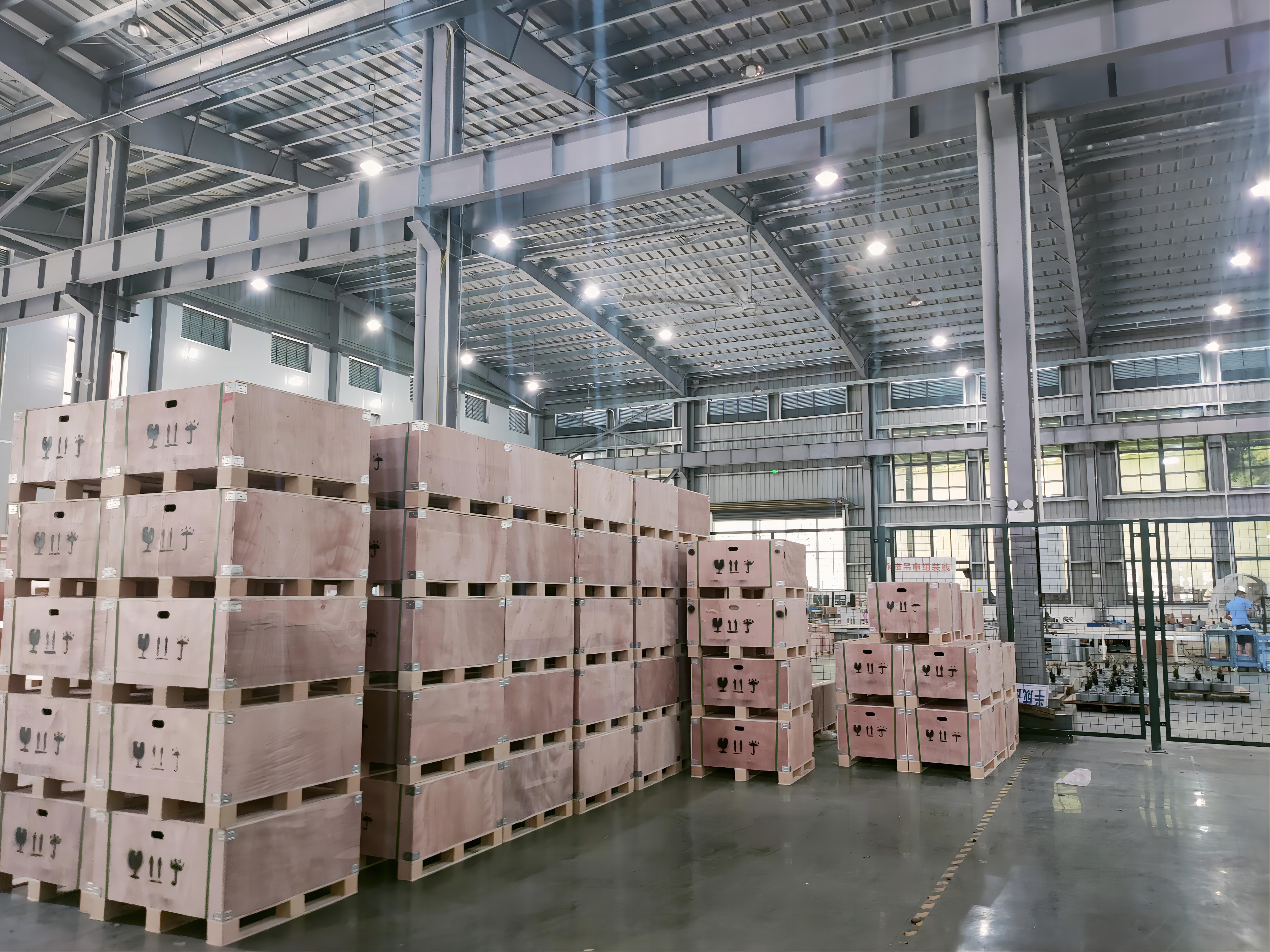 IE5 PMSM Motor 24ft HVLS AC Power 7.3m Electric Fans Large Industrial Ceiling Fans for Dairy Factory 380V Voltage for Warehouses supplier