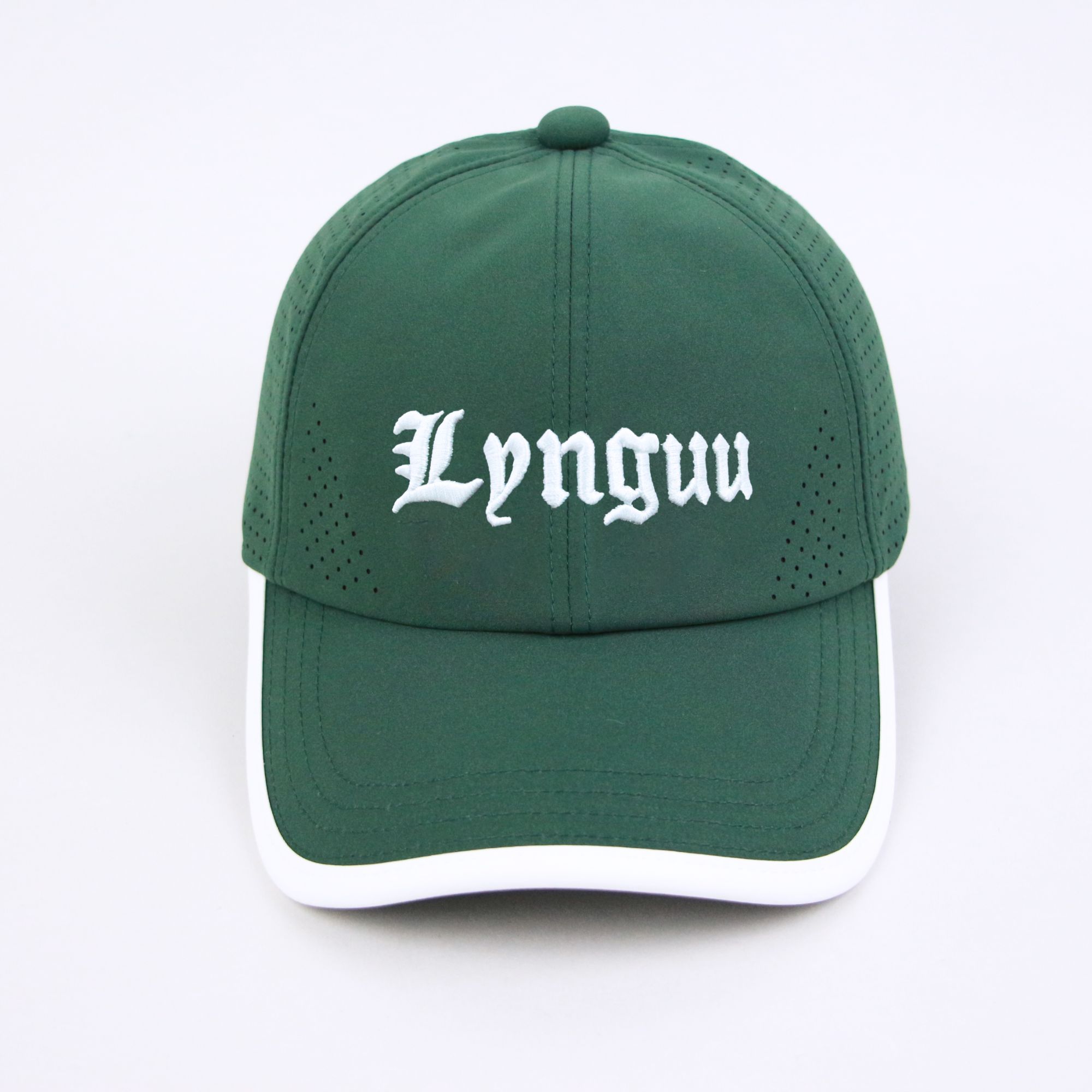 3D embroidered baseball cap