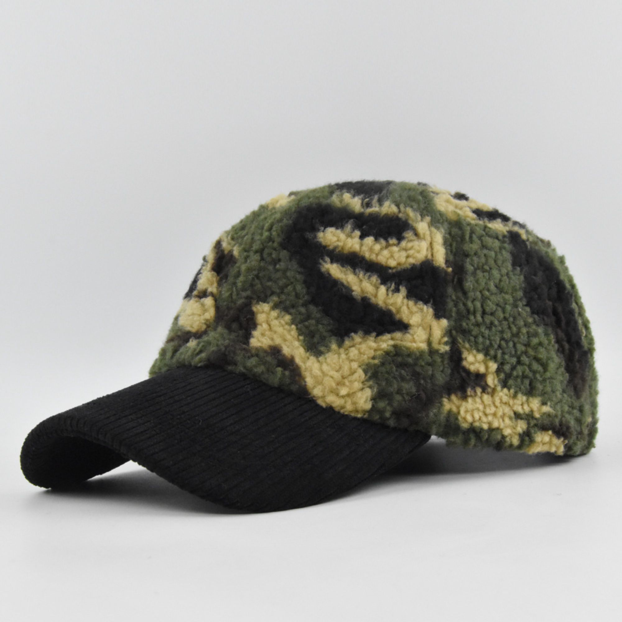 Lamb fleece camouflage baseball cap