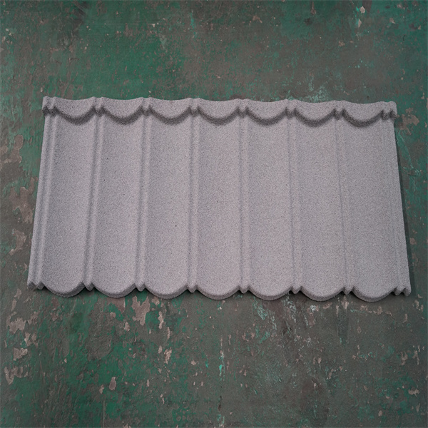 טיפים להתקנת תקרות פלסטיק קורוגט על המגרש או הגראז שלך