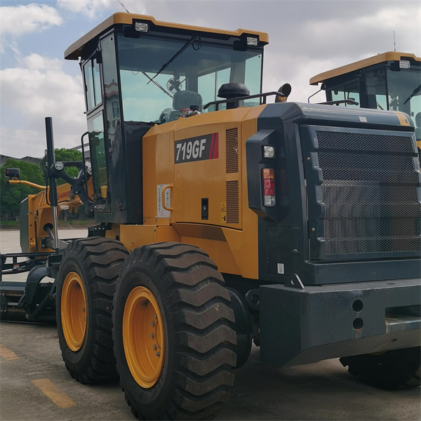 အပြည့်အဝ စွမ်းအင်ရှိတဲ့ မီနီ ဂရိတ်ဒါပါ။