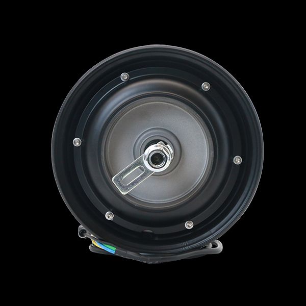 Моторот во центрот на колелото за скутер 48В го олеснува секое нешто