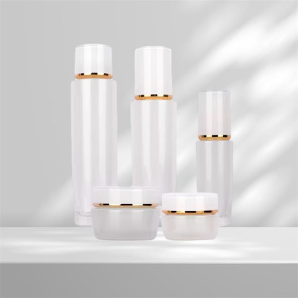 가장 좋아하는 파우더를 내구성이 뛰어난 유리 용기에 편리하게 보관하세요.