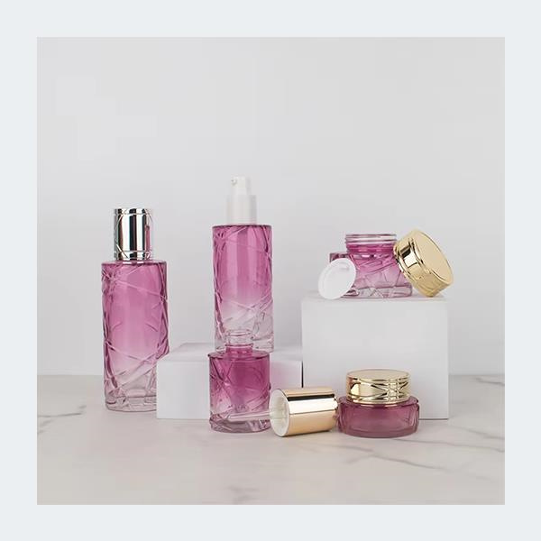 Стеклянные косметические бутылки для любого поклонника красоты