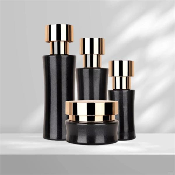 Comment choisir les bons contenants cosmétiques avec couvercles pour votre marque