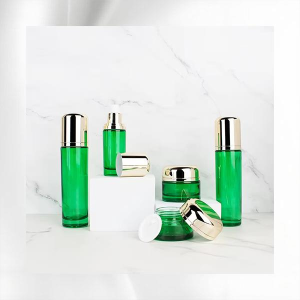 Potes plásticos elegantes e modernos para maquiagem para destacar seus produtos de beleza