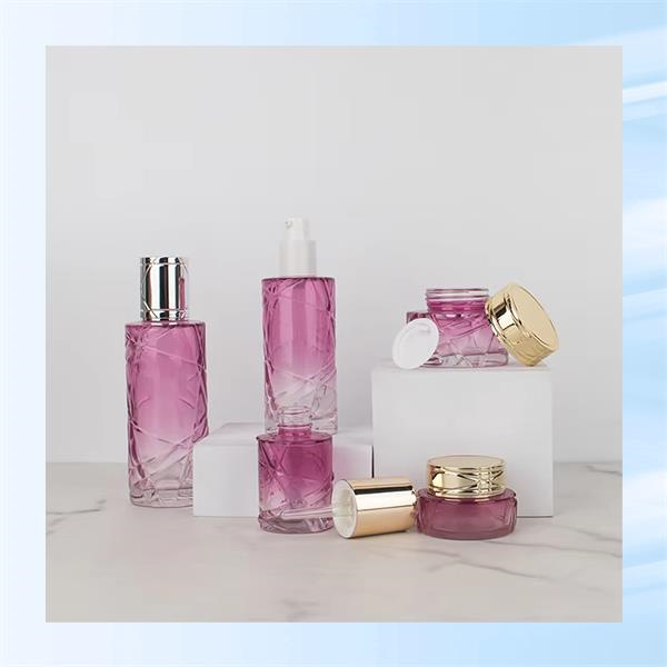 Die zeitlose Eleganz eines Glas Kosmetikfläschchens für Premium-Produktverpackungen