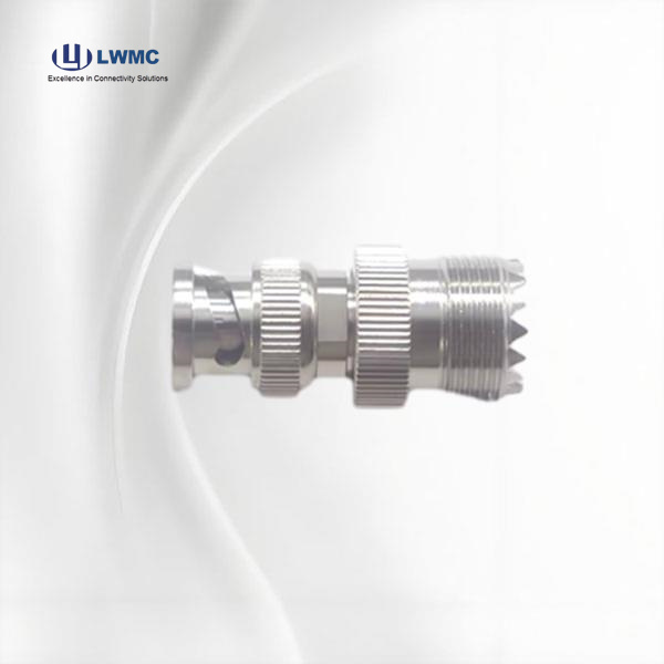 Améliorez votre configuration réseau avec un adaptateur femelle vers mâle SMA