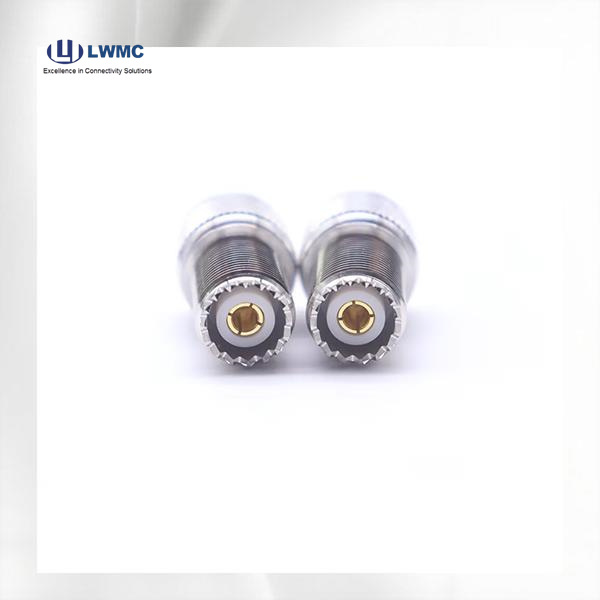 Како користити адаптер за СМА конектор