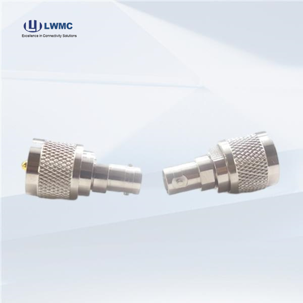 เหมาะสำหรับการเชื่อมต่อพอร์ต SMA ผู้ชายบนอุปกรณ์สื่อสารเพื่อสัญญาณที่ชัดเจนและน่าเชื่อถือ