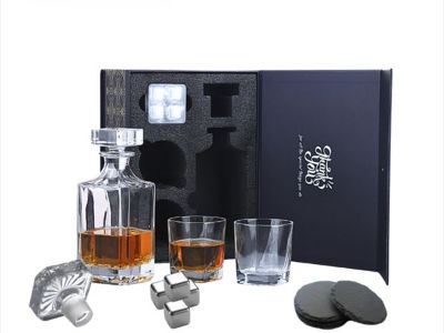 What is the main function of a decanter?