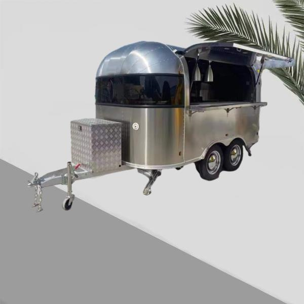 Fanombohana asa ifanakalozana karazy misakafo hot dog izay mahomby