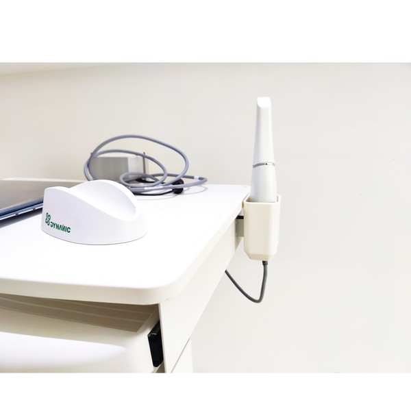 ก้าวนำล้ำหน้าในด้านเทคโนโลยีทันตกรรมด้วยเครื่องสแกนช่องปาก