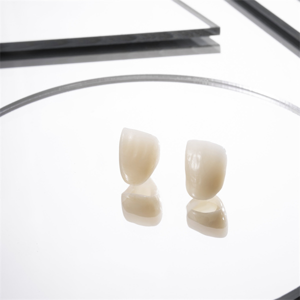 Entdecken Sie die Vorteile von Zirkoniumblöcken für ein perfektes Lächeln.