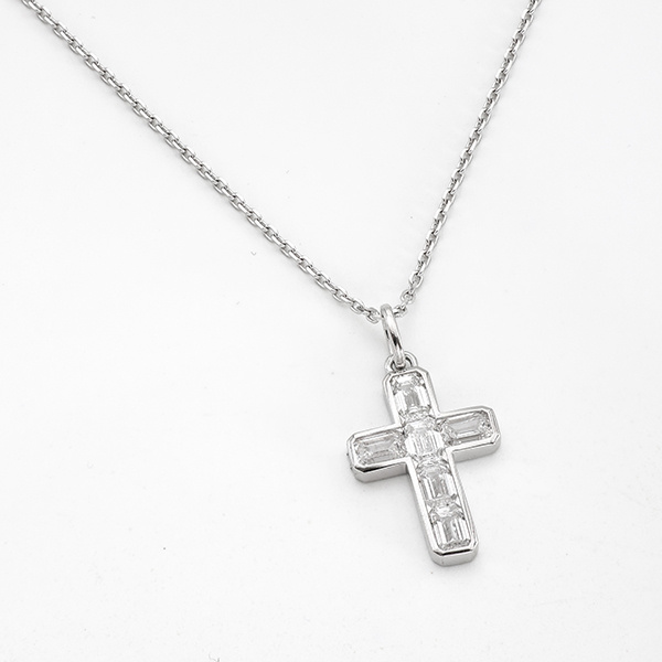 洗練されていて手頃な価格のCVDダイヤモンドジュエリー、どんな場面でもぴったり