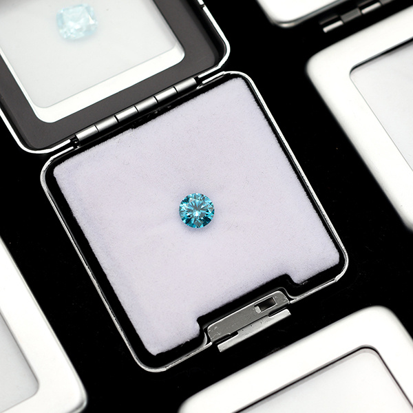 خدمات شحن سريعة وموثوقة