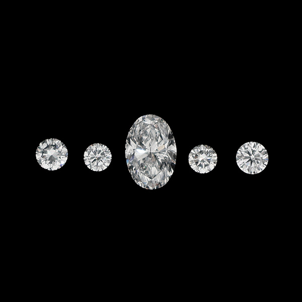 احصل على نفس اللمعة بتكلفة أقل بكثير مع الألماس الصناعي