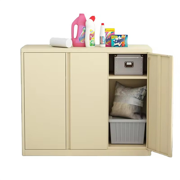 הארון הפלדה כבד