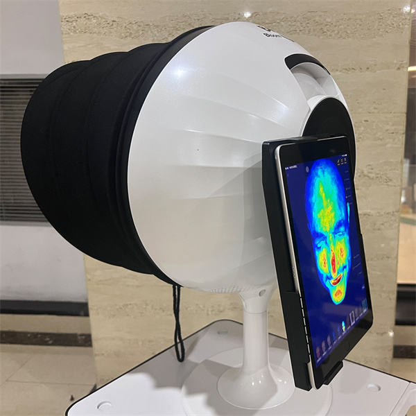 Отримайте індивідуальні рекомендації з догляду за шкірою з високоточним скануванням