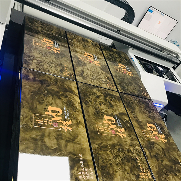 How to Make Usage Of Commercial Flatbed Printer?