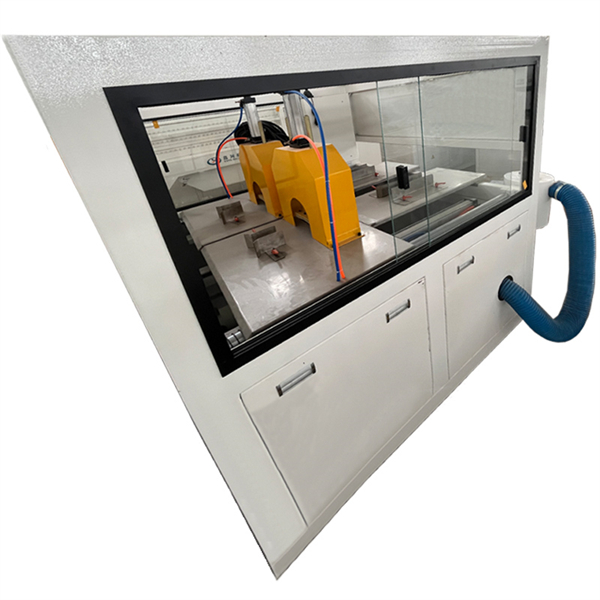 Il-versatilità ta' sezzjonijiet PVC mestwija fis-skejtjar moħħari