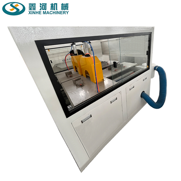 Lihekk sezzjonijiet PVC mestwija huma scelta popolari għall-manufattura u liġġijiet industrjali