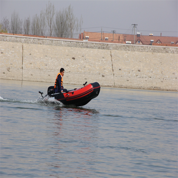 Iġib Esperjenza ta' Performanza Unika b'Barchiżżż u Motori Tagħna