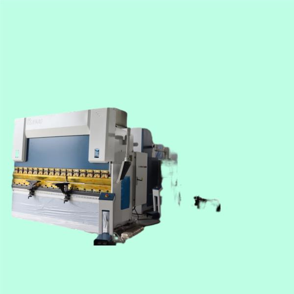 Safety precautions when operating a vertical press brake