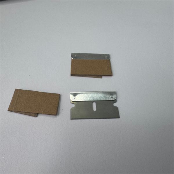 Đạt được cảm giác cạo mượt mà và chính xác hơn với lưỡi dao cạo đơn