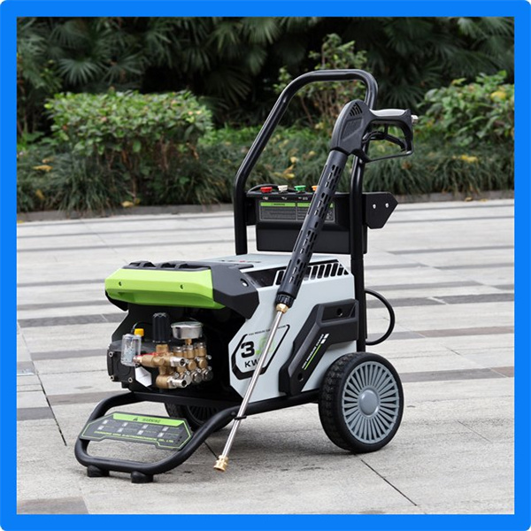 Na Sochairtanna a Thagann Le Neartóirí Sleá Luchtaithe