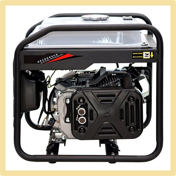 Lako savladajte svoje poslove na čišćenje napolju koristeći nevjerojatnu snagu ovog moćnog električnog perilica pod visokim pritiskom