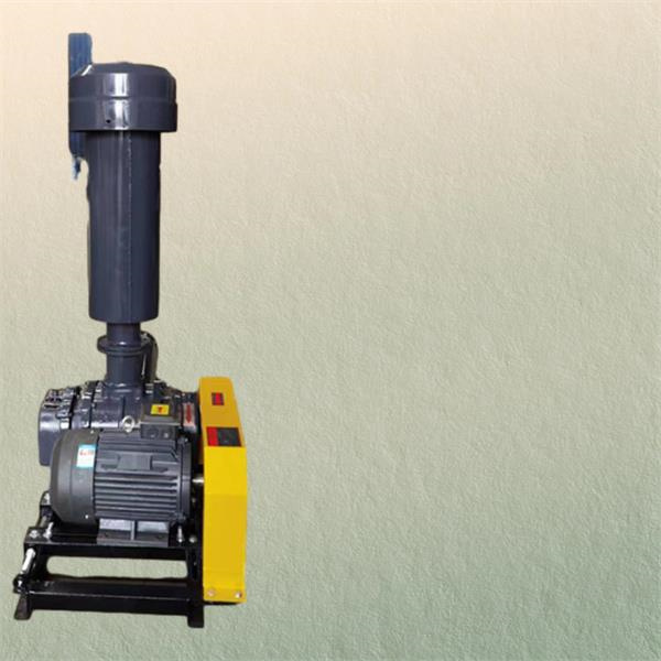 تحقيق الكفاءة والإنتاجية القصوى في تربية الأحياء المائية باستخدام مروحة جذرية