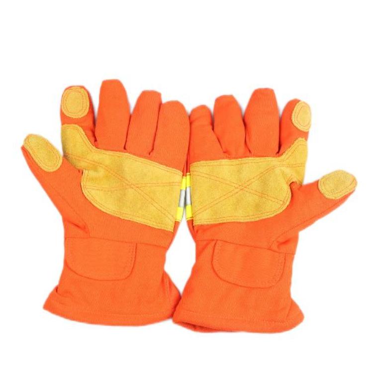 Pertanyaan Umum Mengenai Sepatu Bot Tahan Api Model Slip On