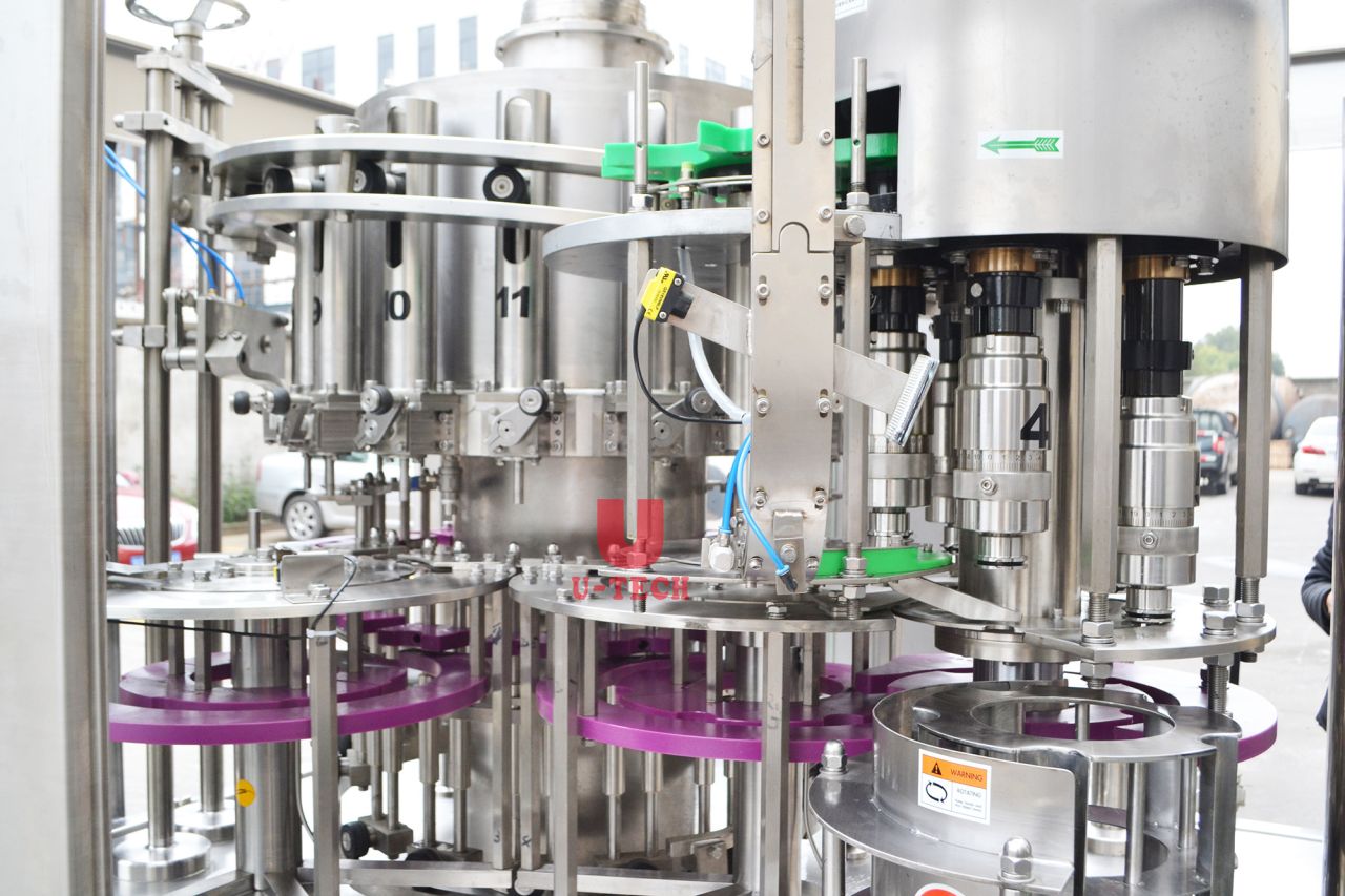 Მაქსიმალური გამომუშავება და ნარჩენების მინიმუმი პომიდვრის სოუსის შევსების მანქანით