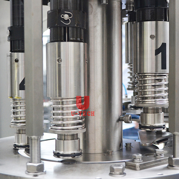 သေးငယ်သောဆီဖြည့်စက်ဖြင့် သင့်နေရာကို အများဆုံးအသုံးပြုပါ