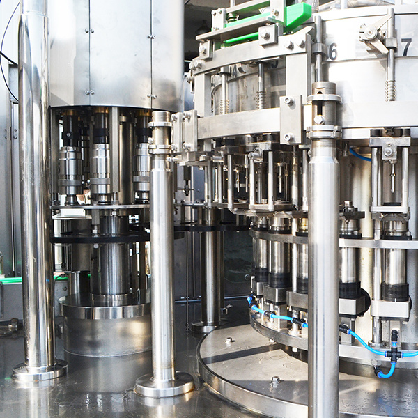 Преимущества качественной машины для розлива в банки