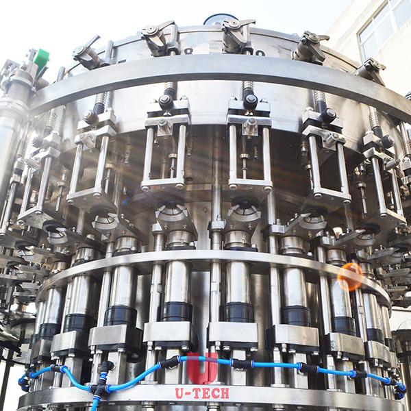 Di Rol fun der Soda Flaschen Füllerei Maschine in der Getränk-Industrie